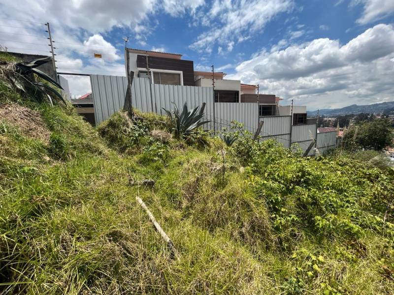 T344 Terreno en venta dentro de urbanización